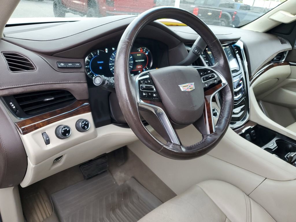 Used 2016 Cadillac Escalade Premium image 8