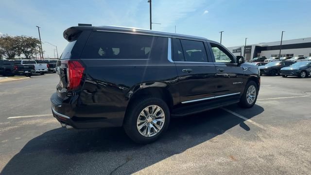 Used 2024 GMC Yukon XL Denali AWD/4WD image 8