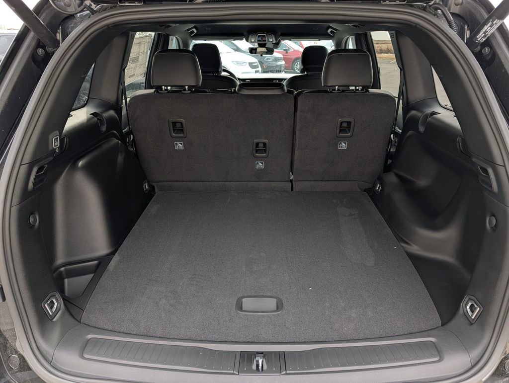 New 2026 Jeep Grand Cherokee Altitude image 8