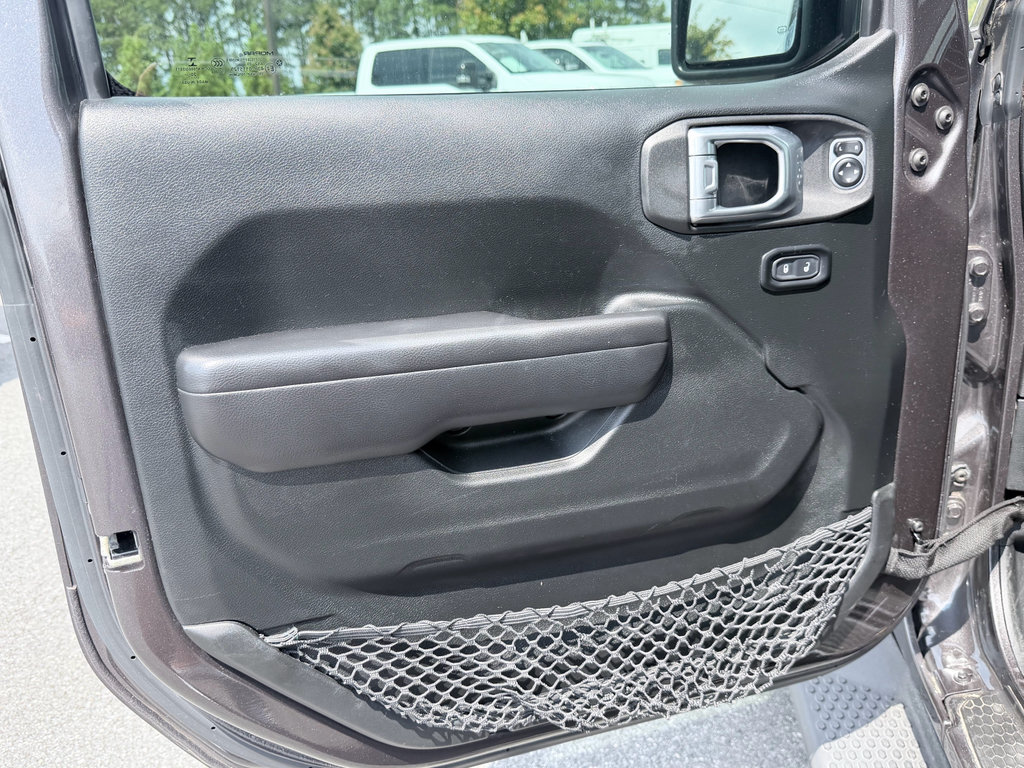 Used 2021 Jeep Wrangler Unlimited Sport AWD/4WD image 29