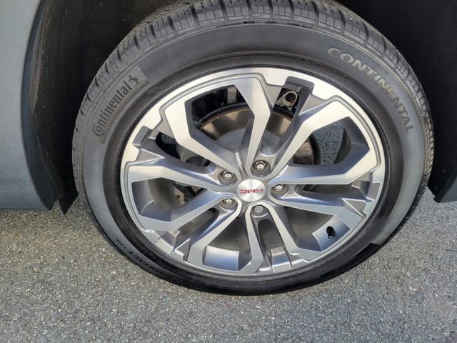 Used 2019 GMC Terrain SLT w/ Preferred Package AWD/4WD image 3