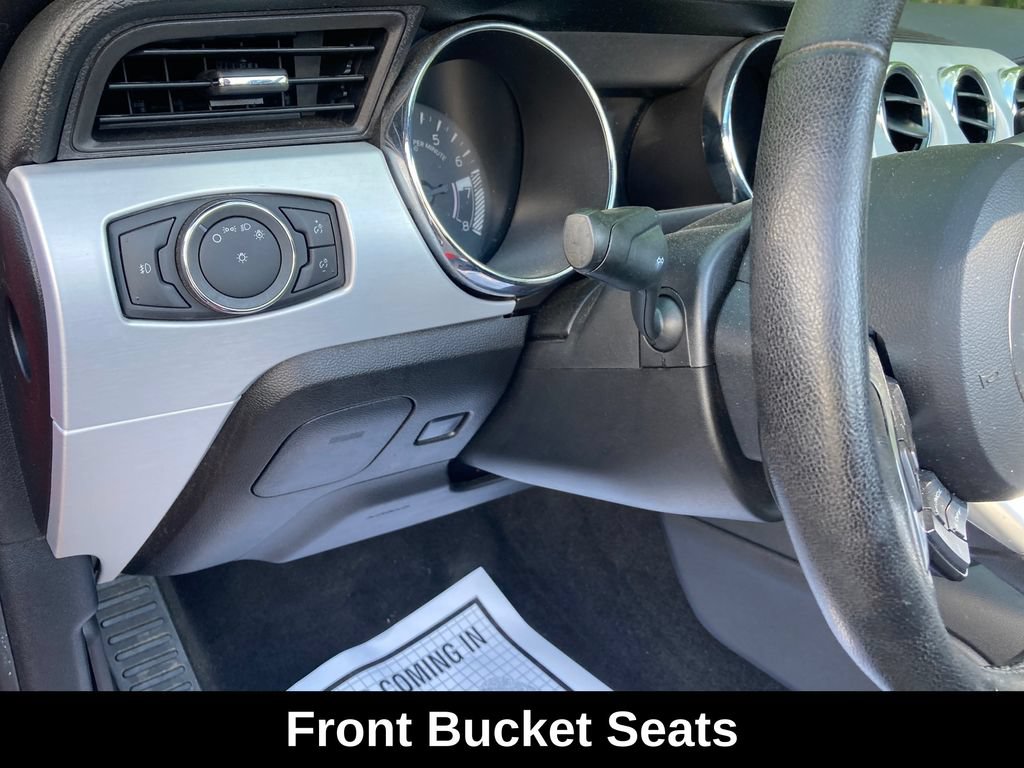 Used 2015 Ford Mustang Premium RWD image 17