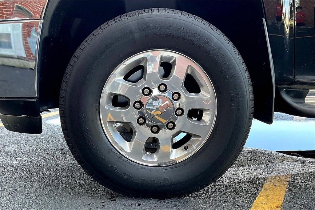 Used 2013 Chevrolet Silverado 3500 LTZ w/ LTZ Plus Package image 10