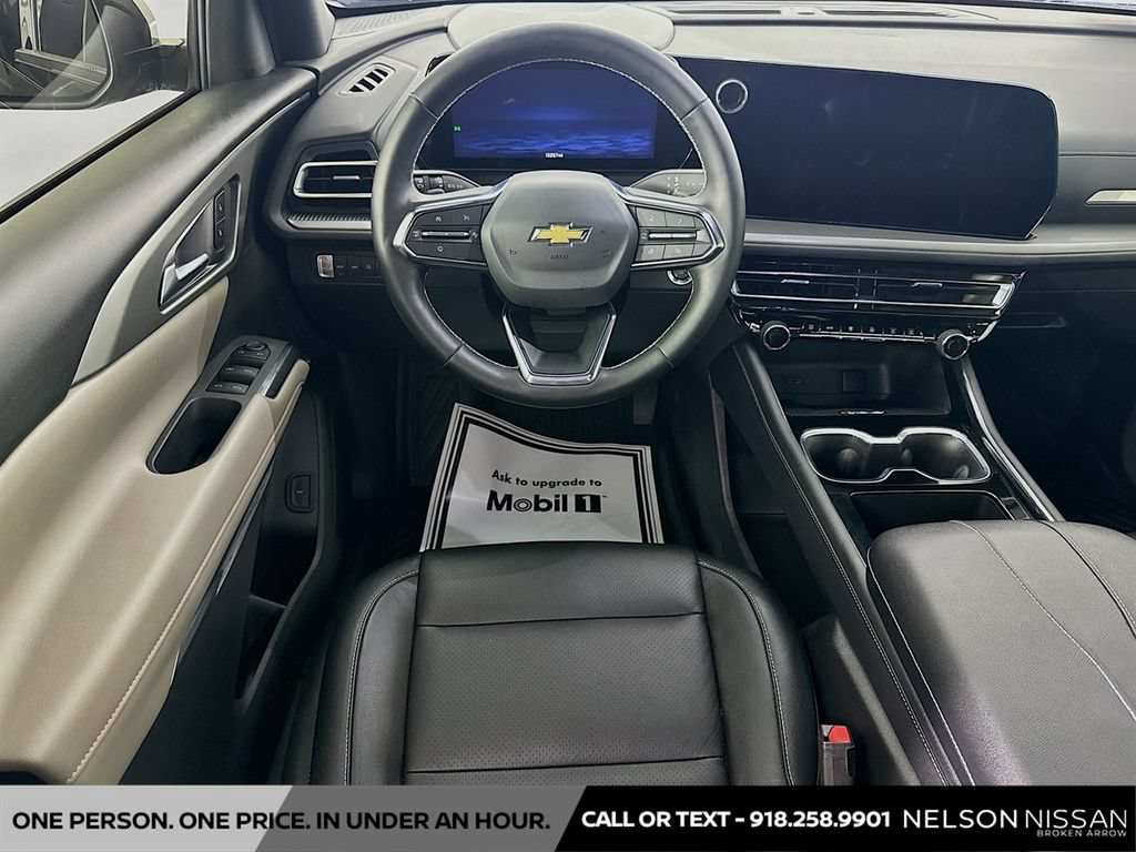 Used 2026 Chevrolet Traverse LT AWD/4WD image 22