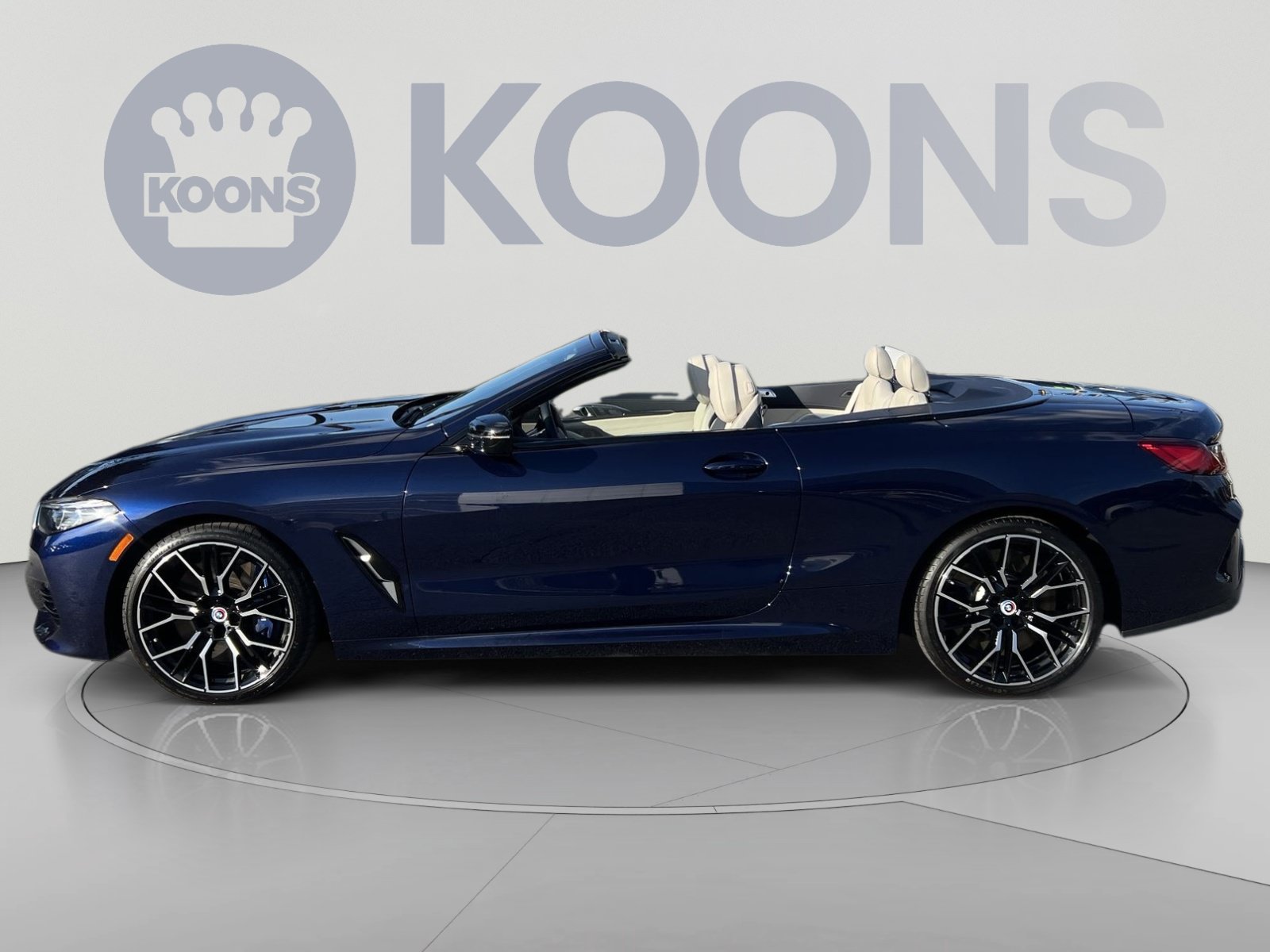 Used 2023 BMW M850i xDrive Convertible AWD/4WD image 2