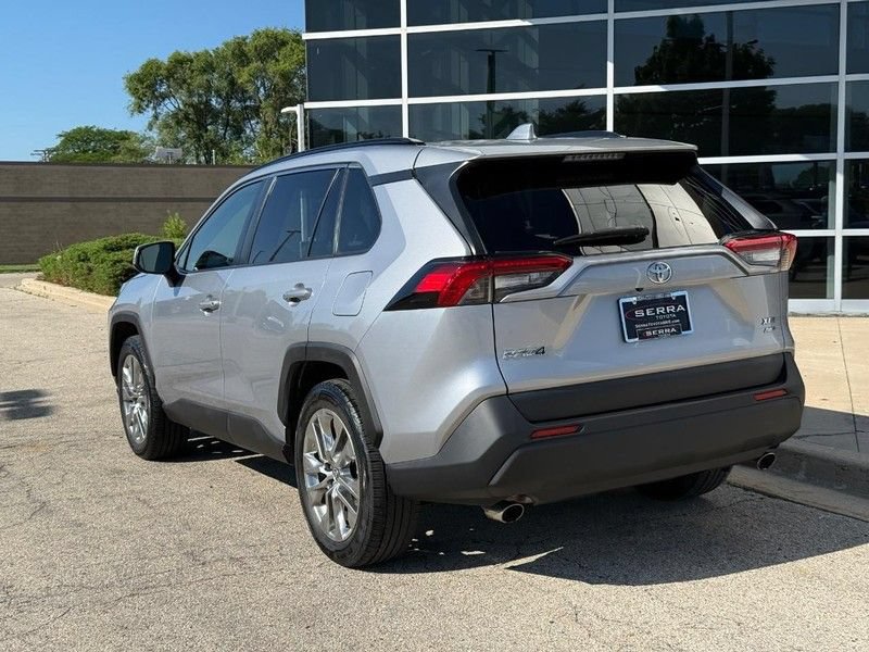 Used 2020 Toyota RAV4 XLE Premium AWD/4WD image 5