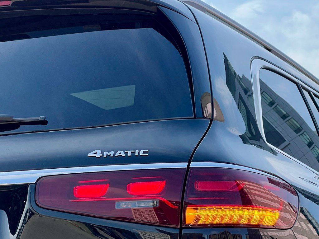 Used 2026 Mercedes-Benz GLS 450 4MATIC image 10