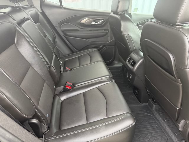 Used 2022 GMC Terrain SLT AWD/4WD image 17