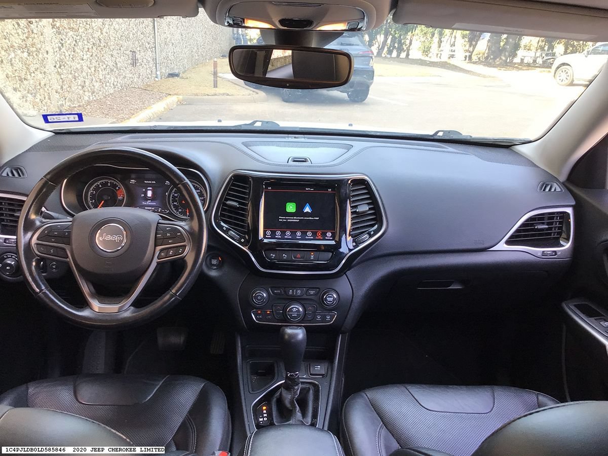 Used 2020 Jeep Cherokee Limited w/ Technology Group FWD image 12