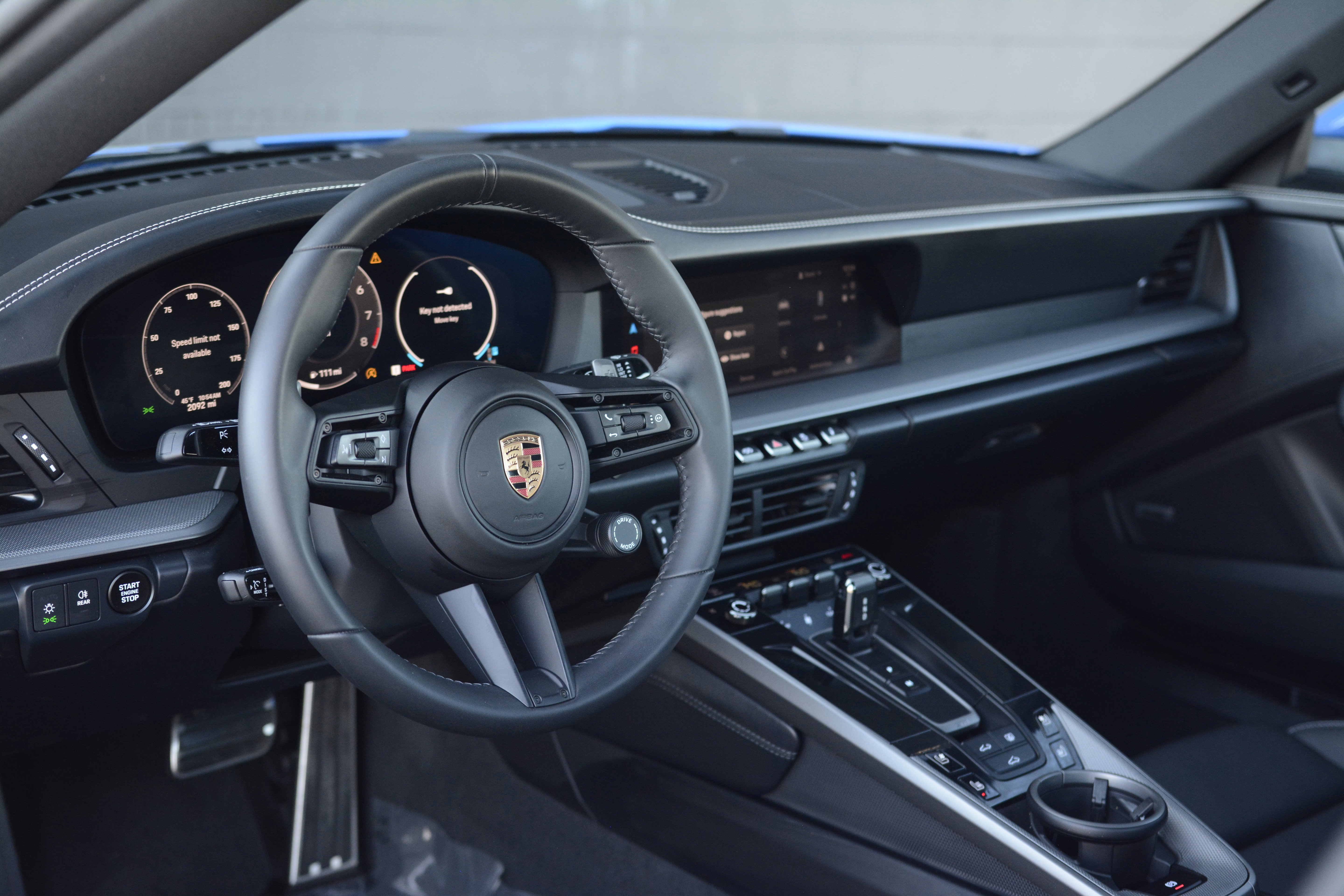 Certified 2025 Porsche 911 Carrera RWD image 4