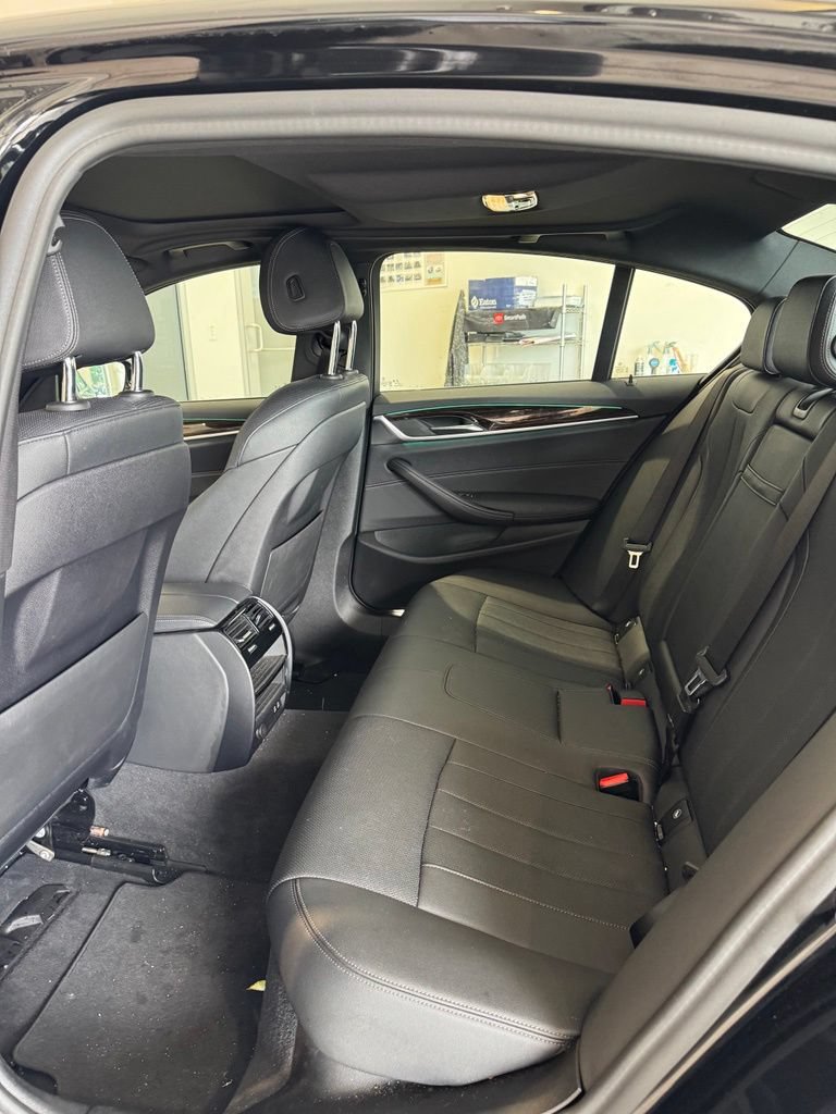 Used 2021 BMW 530i xDrive w/ Convenience Package AWD/4WD image 15