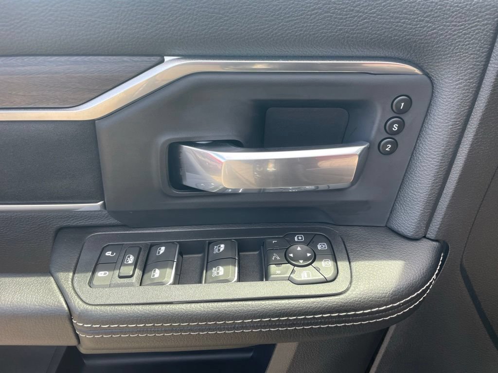 New 2026 RAM 2500 Laramie AWD/4WD image 28