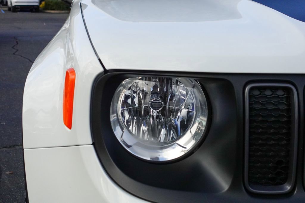 Used 2023 Jeep Renegade Trailhawk image 5