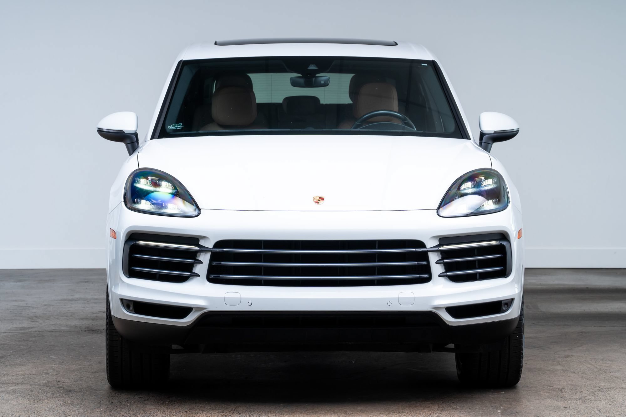 Used 2019 Porsche Cayenne E-Hybrid AWD/4WD image 2