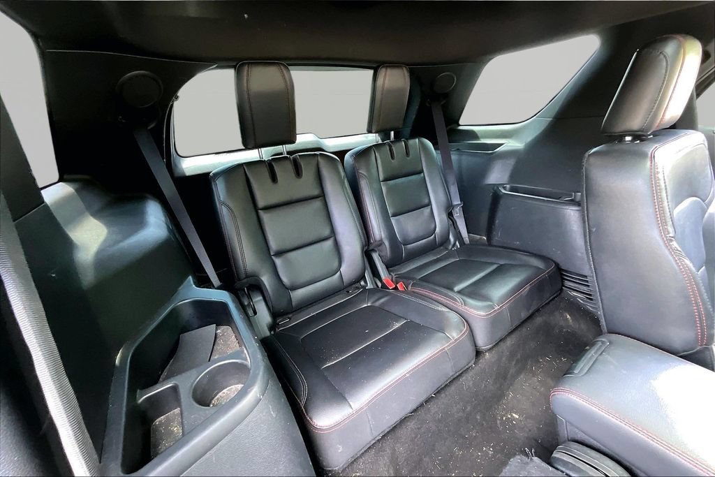 Used 2018 Ford Explorer Sport w/ Equipment Group 401A AWD/4WD image 18