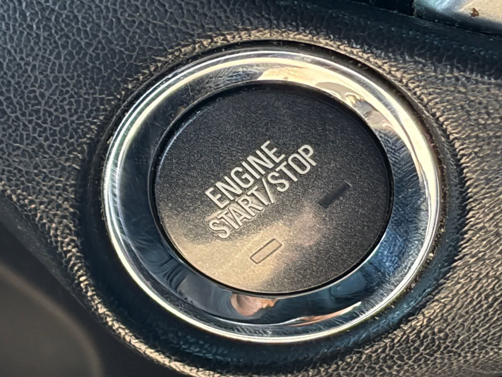 Used 2017 Chevrolet Suburban Premier RWD image 18