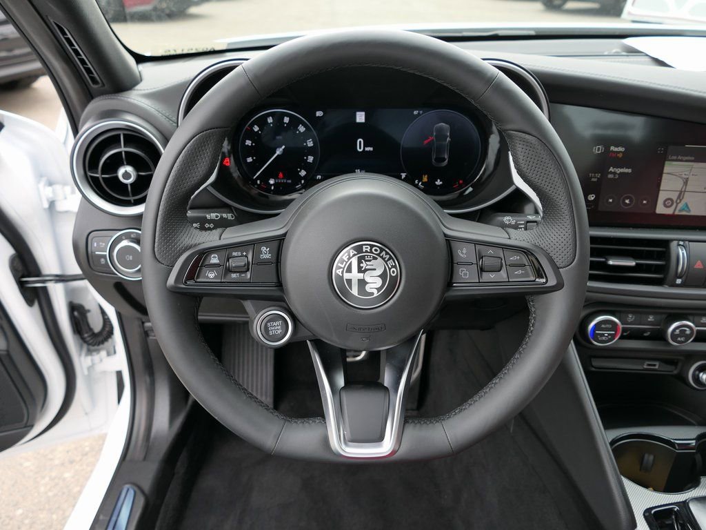 New 2025 Alfa Romeo Giulia AWD image 19