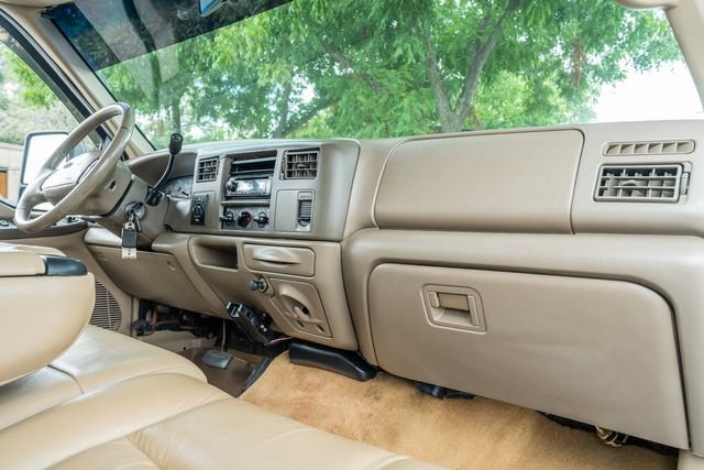 Used 2001 Ford F350 Lariat AWD/4WD image 42