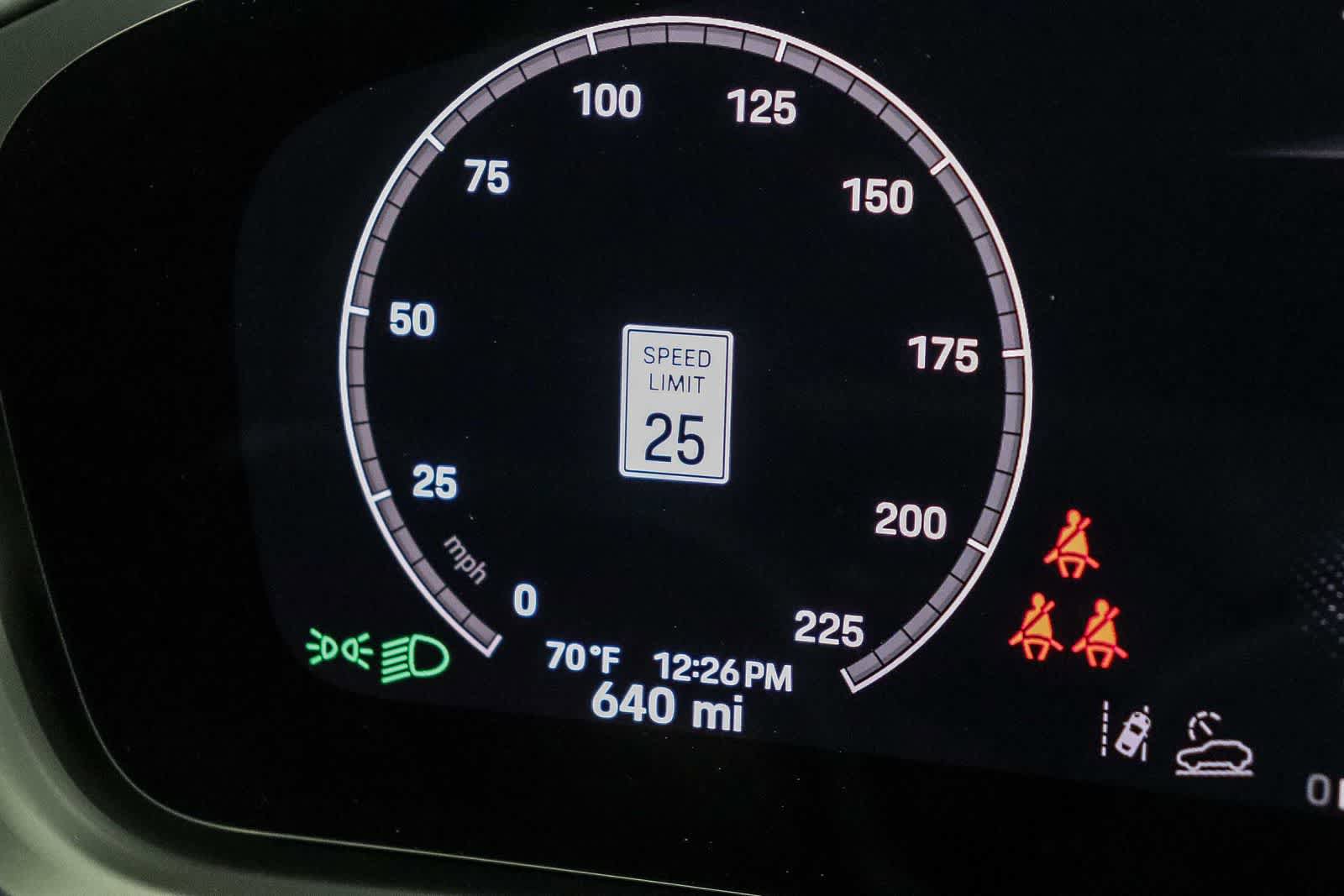 Used 2025 Porsche Cayenne Turbo AWD/4WD image 24