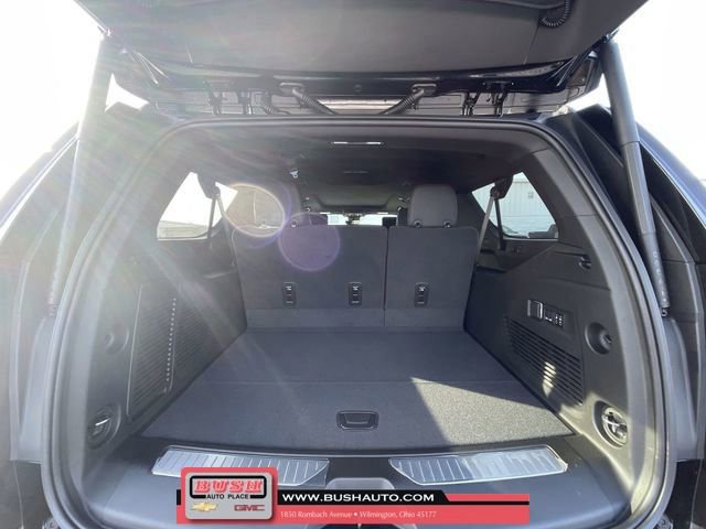 New 2026 Chevrolet Suburban High Country image 27