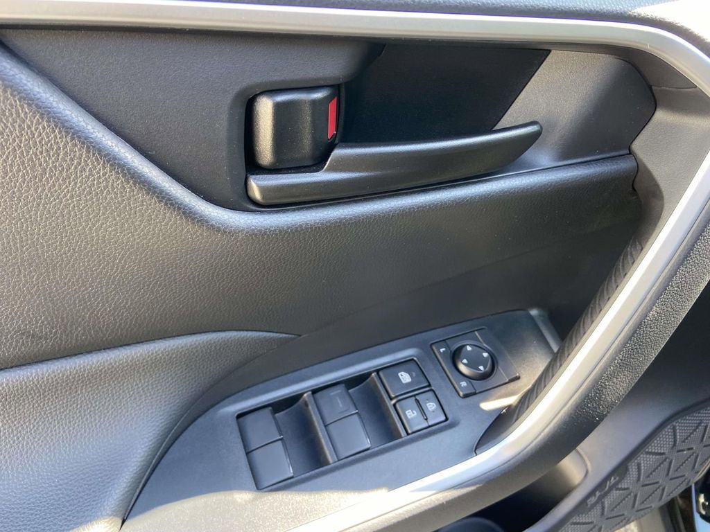 Used 2025 Toyota RAV4 LE FWD image 14