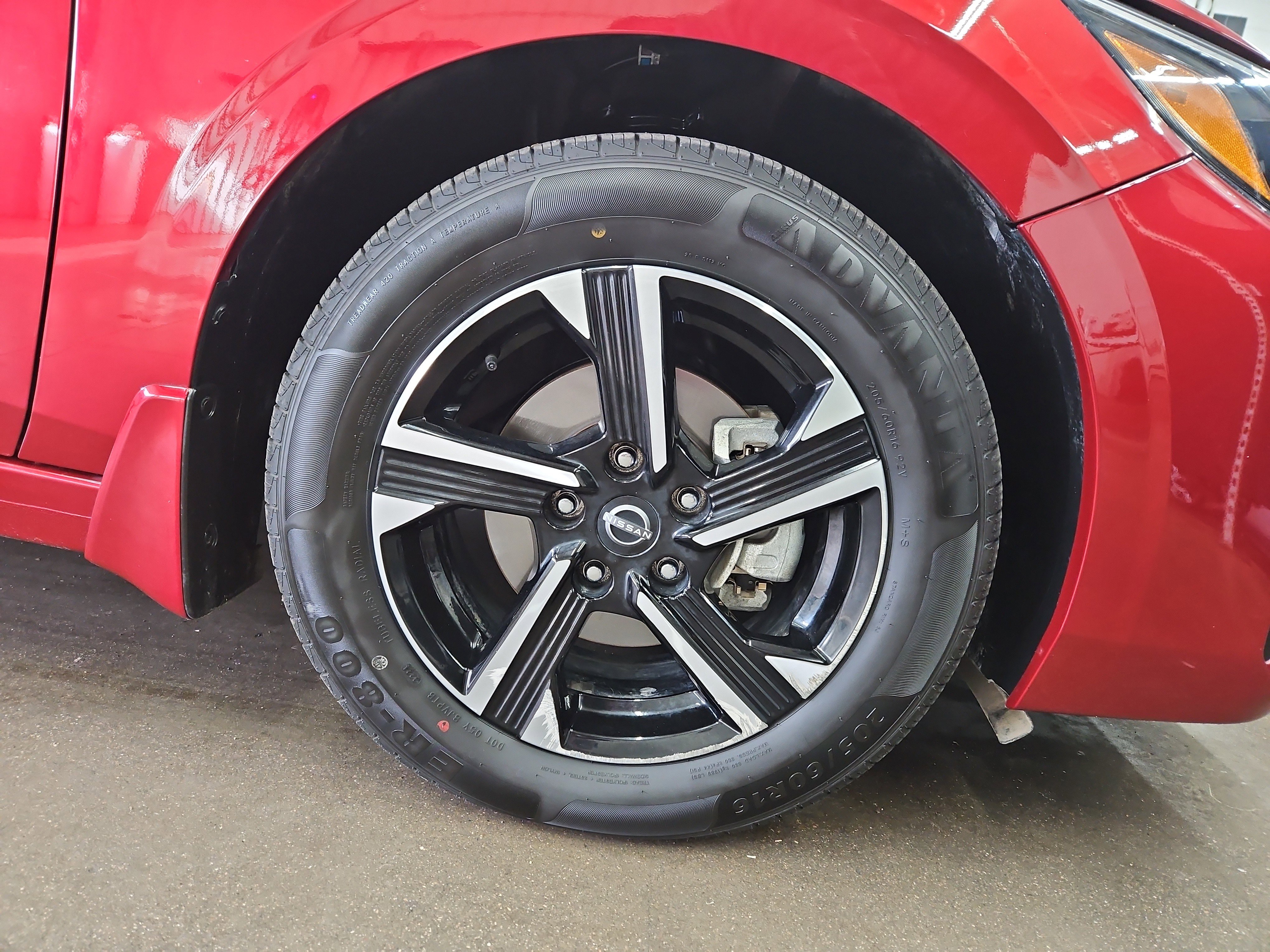 Used 2024 Nissan Sentra SV image 23