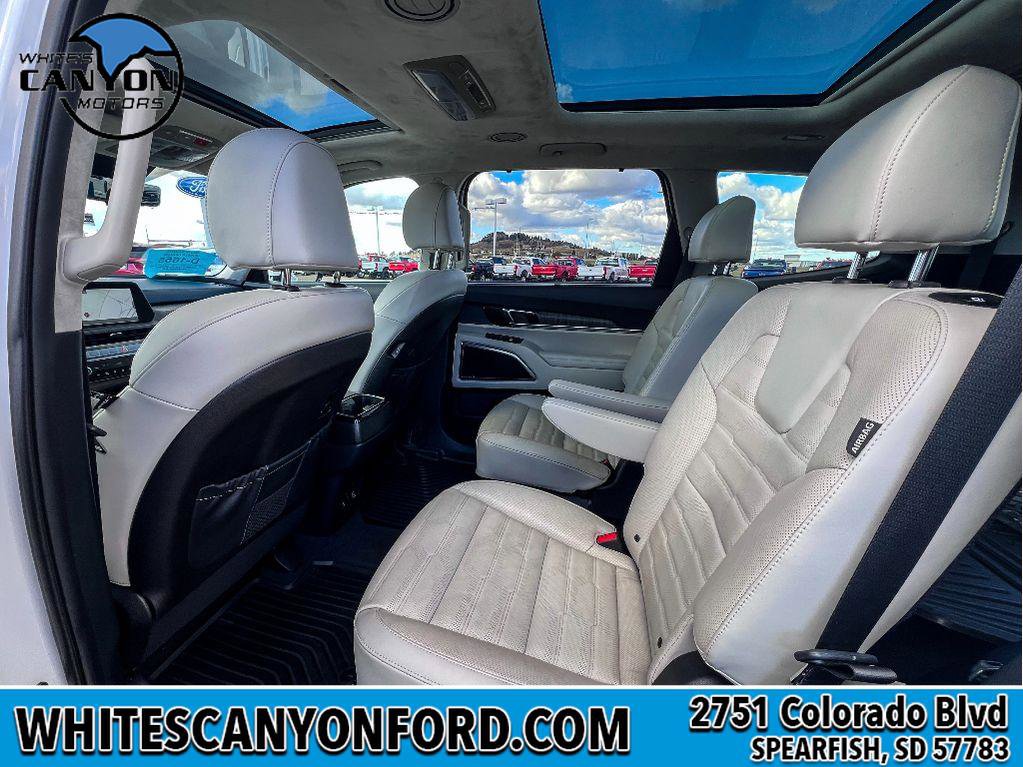 Used 2024 Kia Telluride SX Prestige image 8