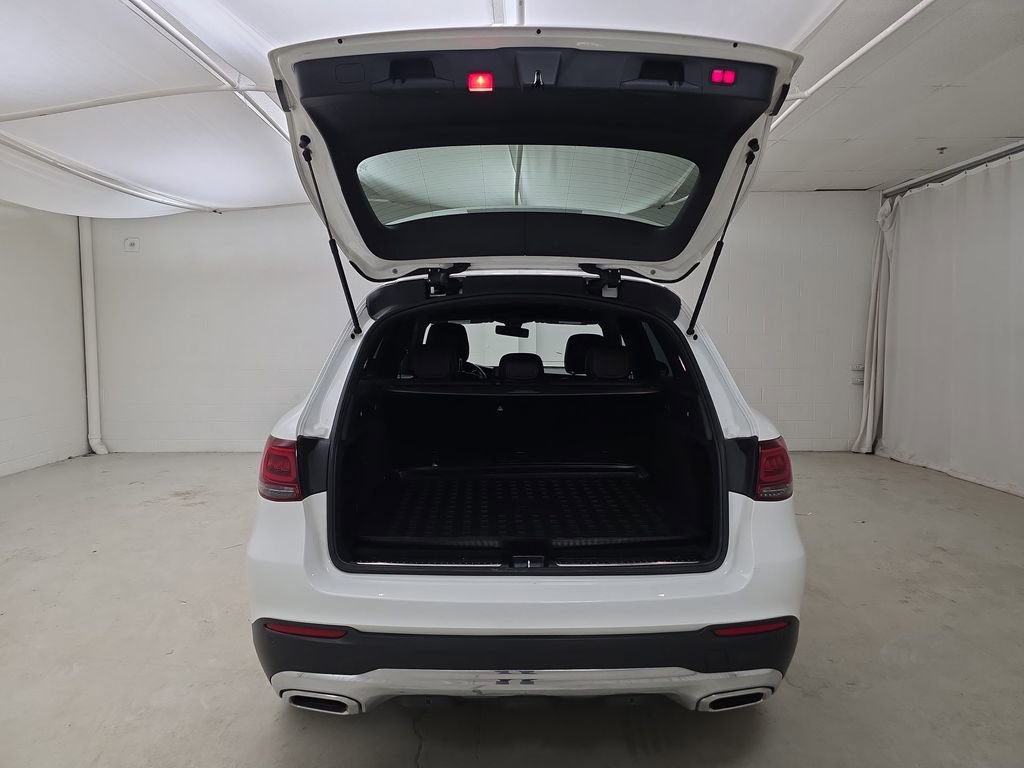 Used 2021 Mercedes-Benz GLC 300 4MATIC image 29
