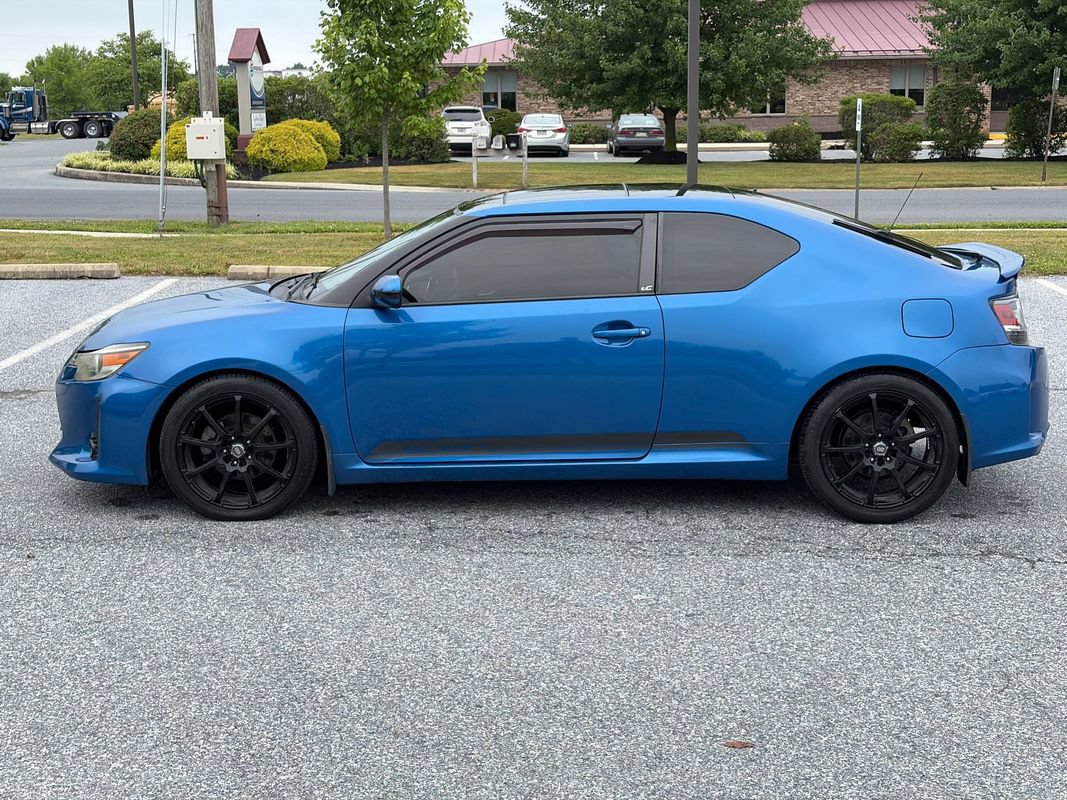Used 2016 Scion tC FWD image 5