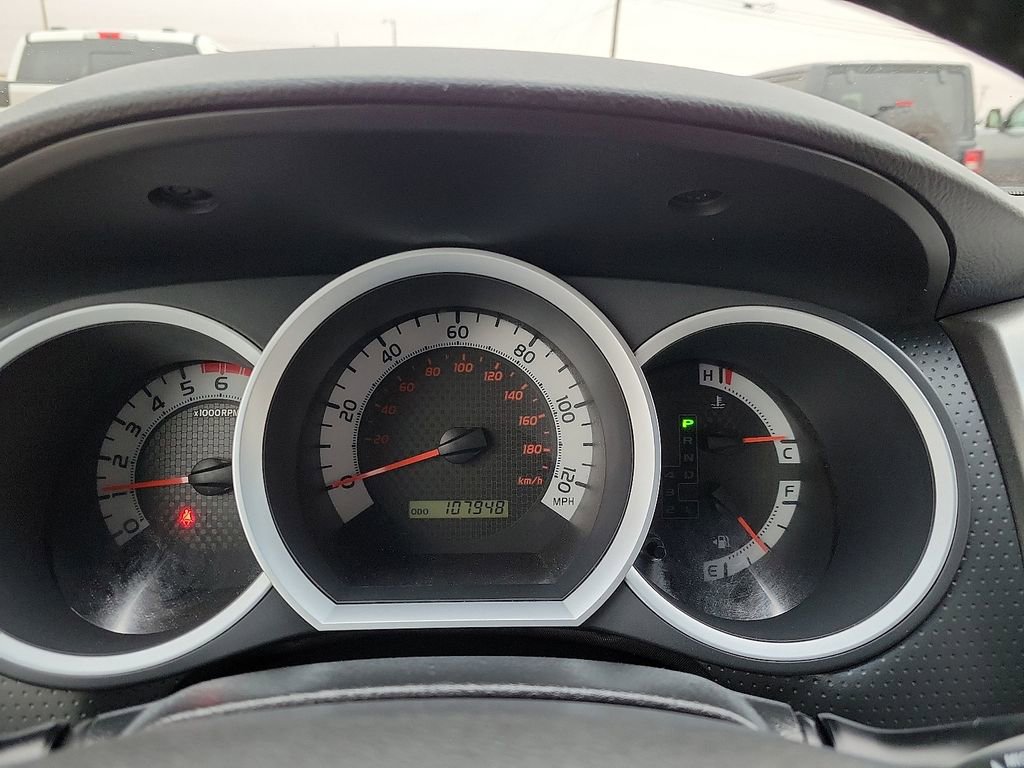 Used 2015 Toyota Tacoma PreRunner w/ SR5 Package RWD image 23