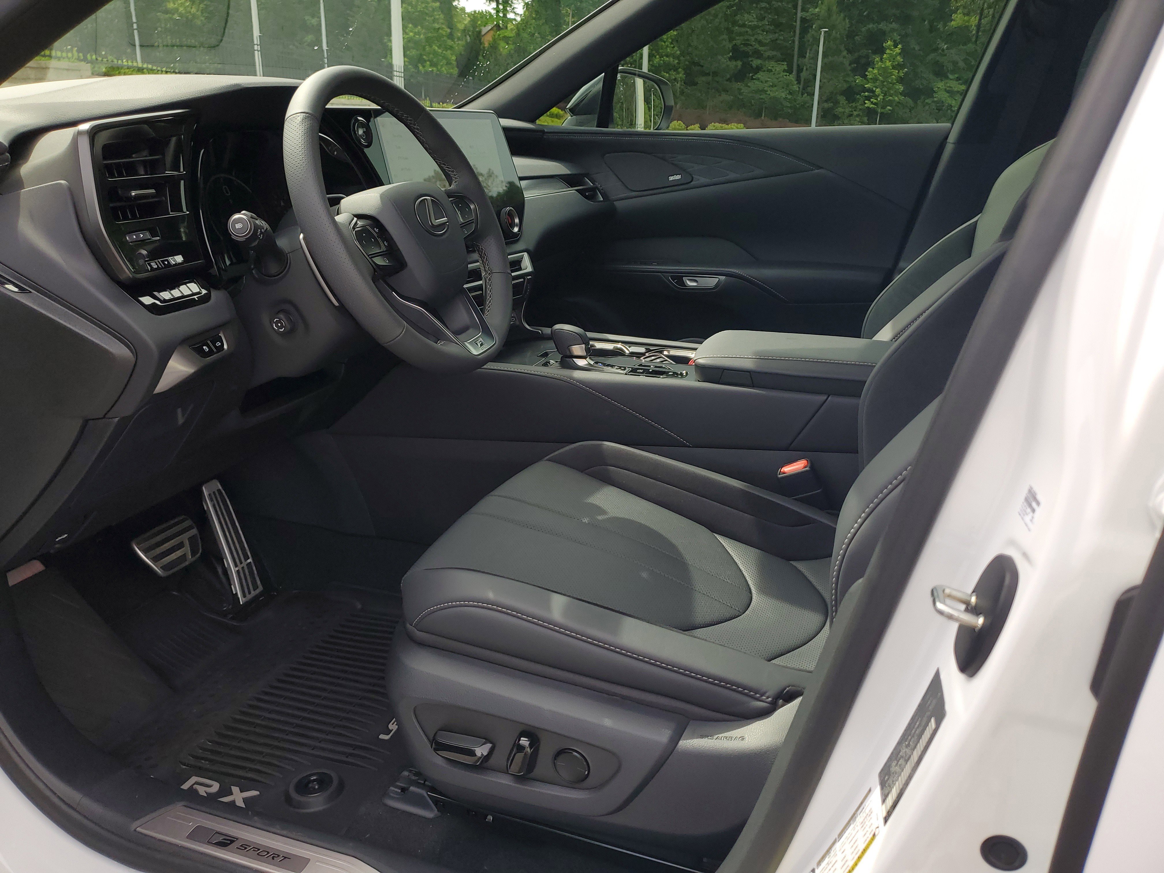 Used 2025 Lexus RX 500h F Sport w/ Convenience Package AWD/4WD image 17