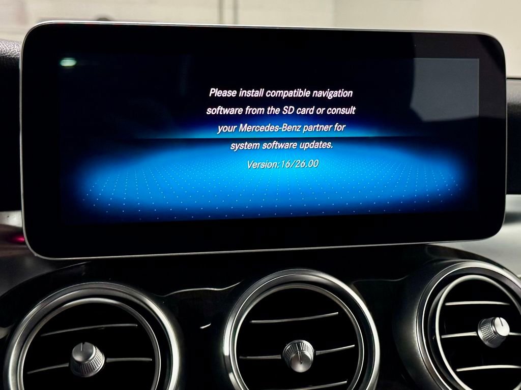 Used 2019 Mercedes-Benz C 300 4MATIC Cabriolet w/ Premium Package image 4