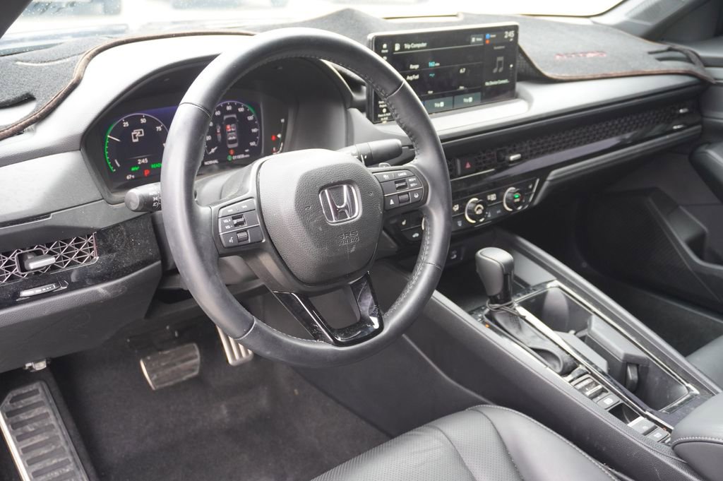 Used 2024 Honda Accord Sport image 4