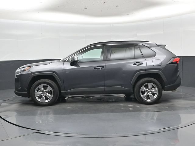 Used 2025 Toyota RAV4 XLE AWD/4WD image 32