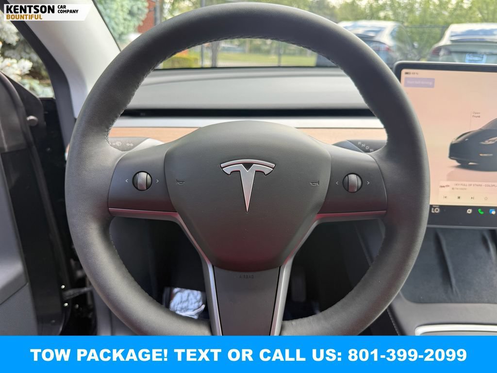 Used 2025 Tesla Model Y Long Range AWD/4WD image 16