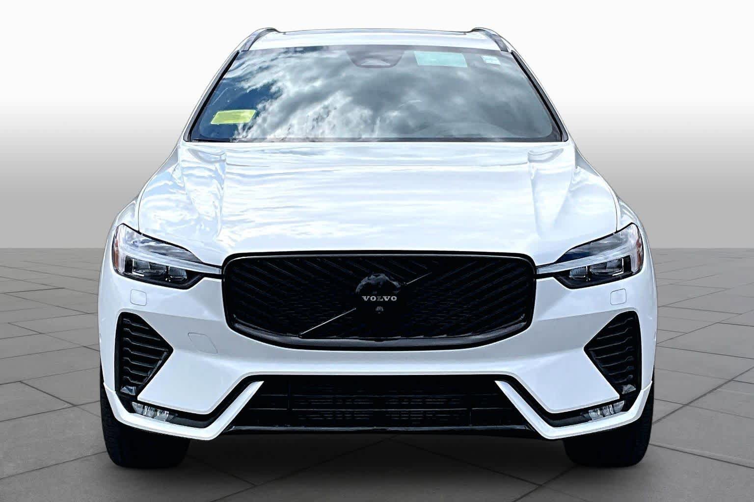 New 2026 Volvo XC60 B5 Ultra w/ Protection Package Premier AWD/4WD image 2