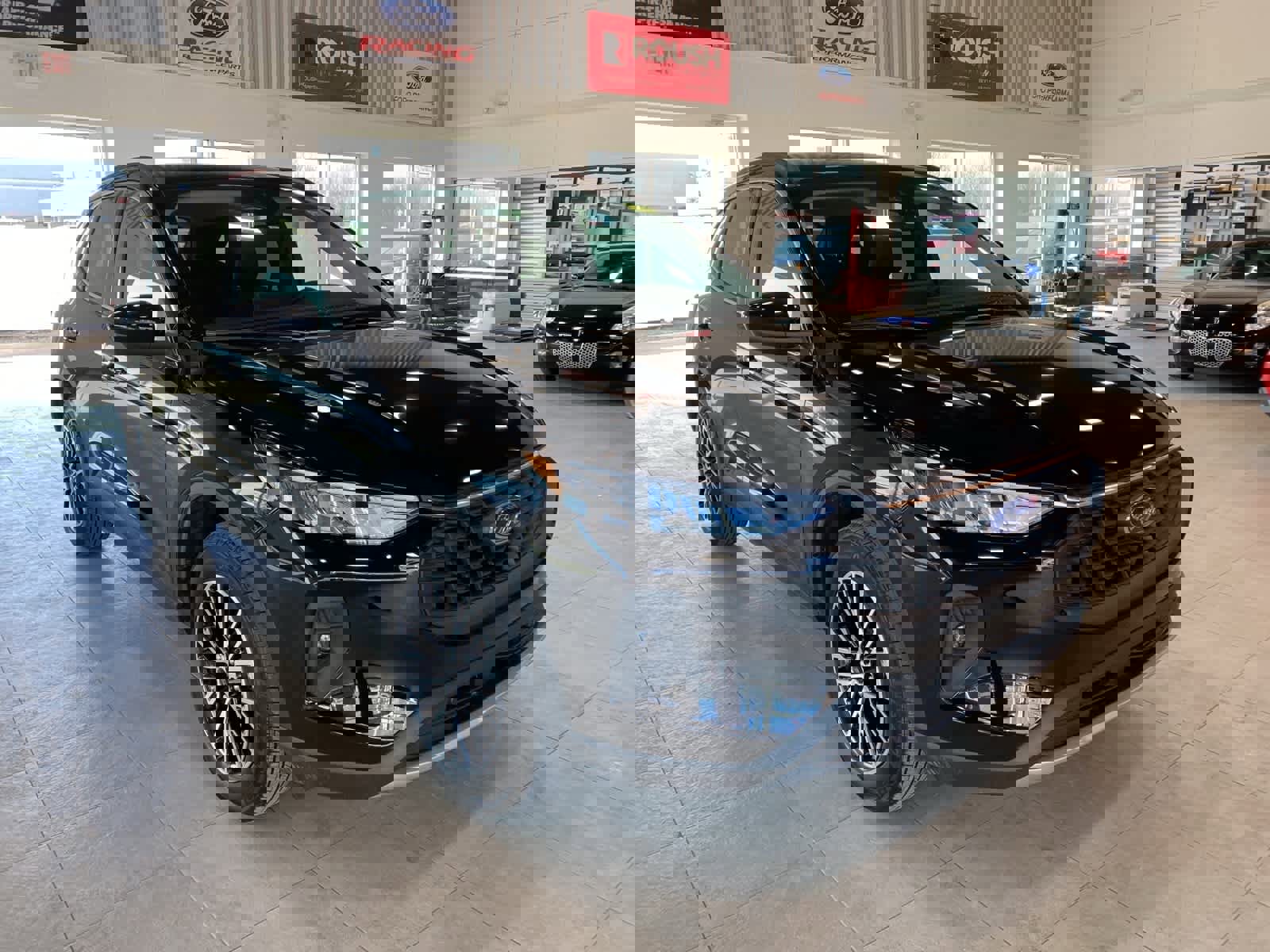 Used 2025 Ford Escape SE image 7