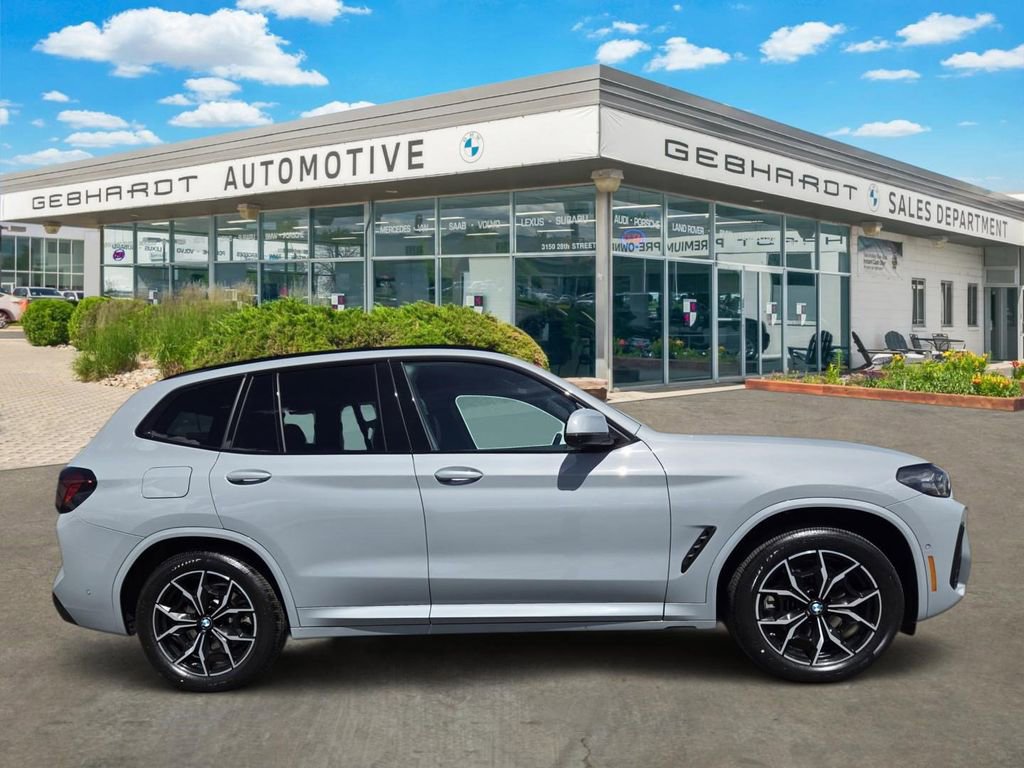Used 2023 BMW X3 xDrive30i w/ M Sport Package AWD/4WD image 4