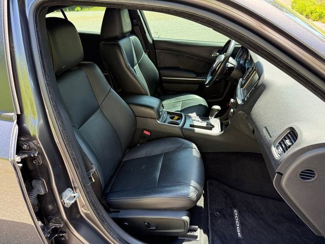 Used 2013 Dodge Charger R/T RWD image 21