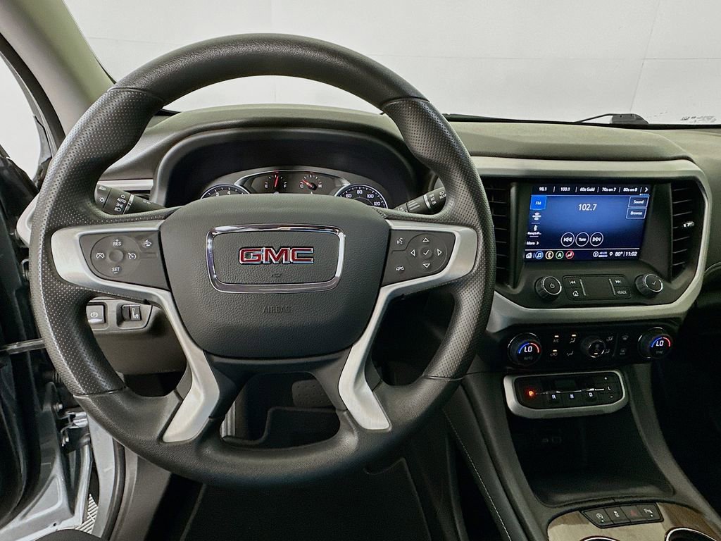Used 2023 GMC Acadia SLE w/ Driver Convenience Package FWD image 11