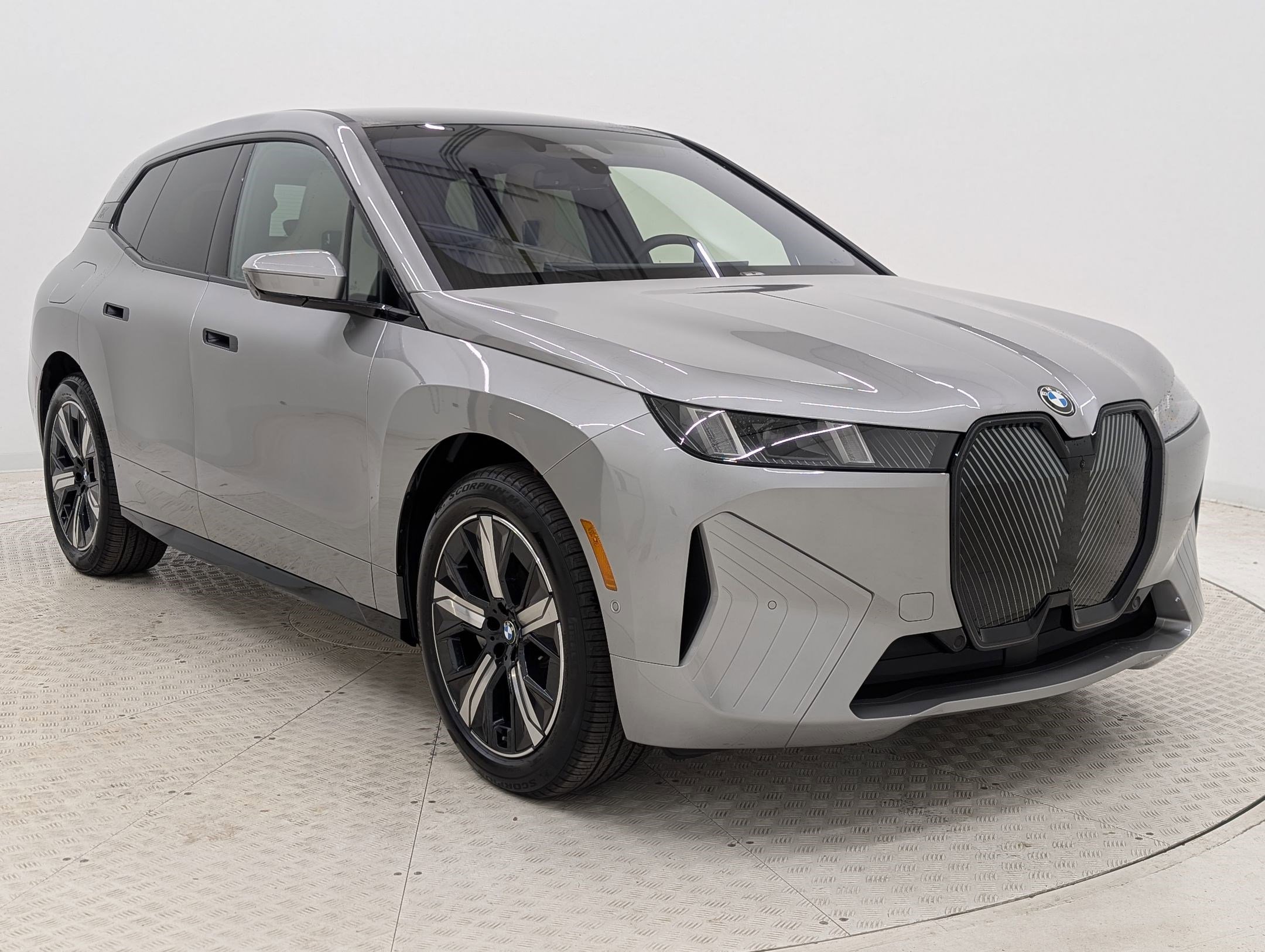 New 2026 BMW iX xDrive60 image 7