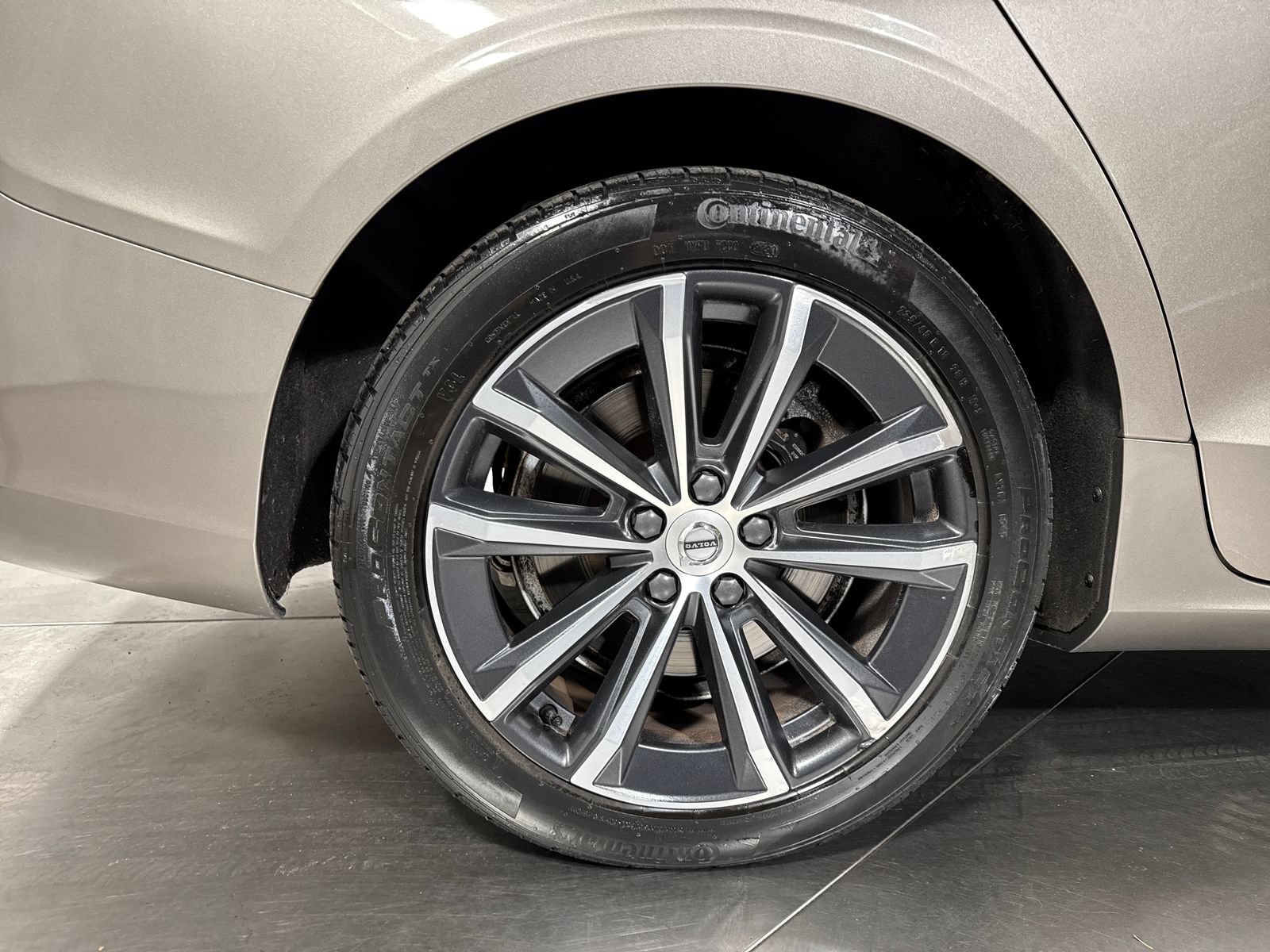 Used 2021 Volvo S60 T6 Momentum w/ Premium Package AWD/4WD image 13