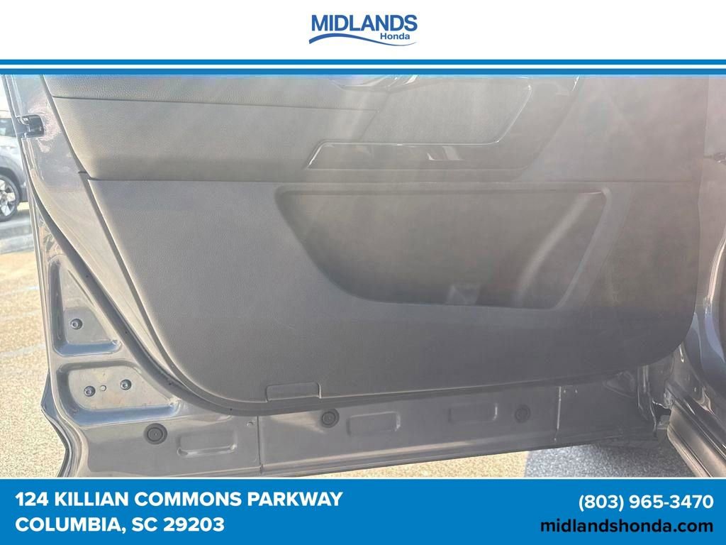 Used 2025 Nissan Pathfinder S FWD image 23