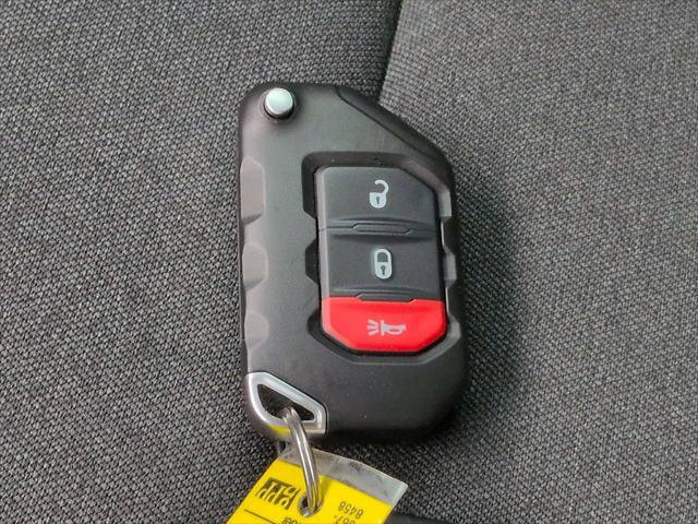 Certified 2025 Jeep Wrangler Sport image 27