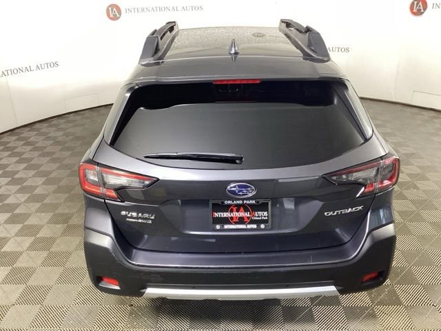 Used 2023 Subaru Outback Limited image 6