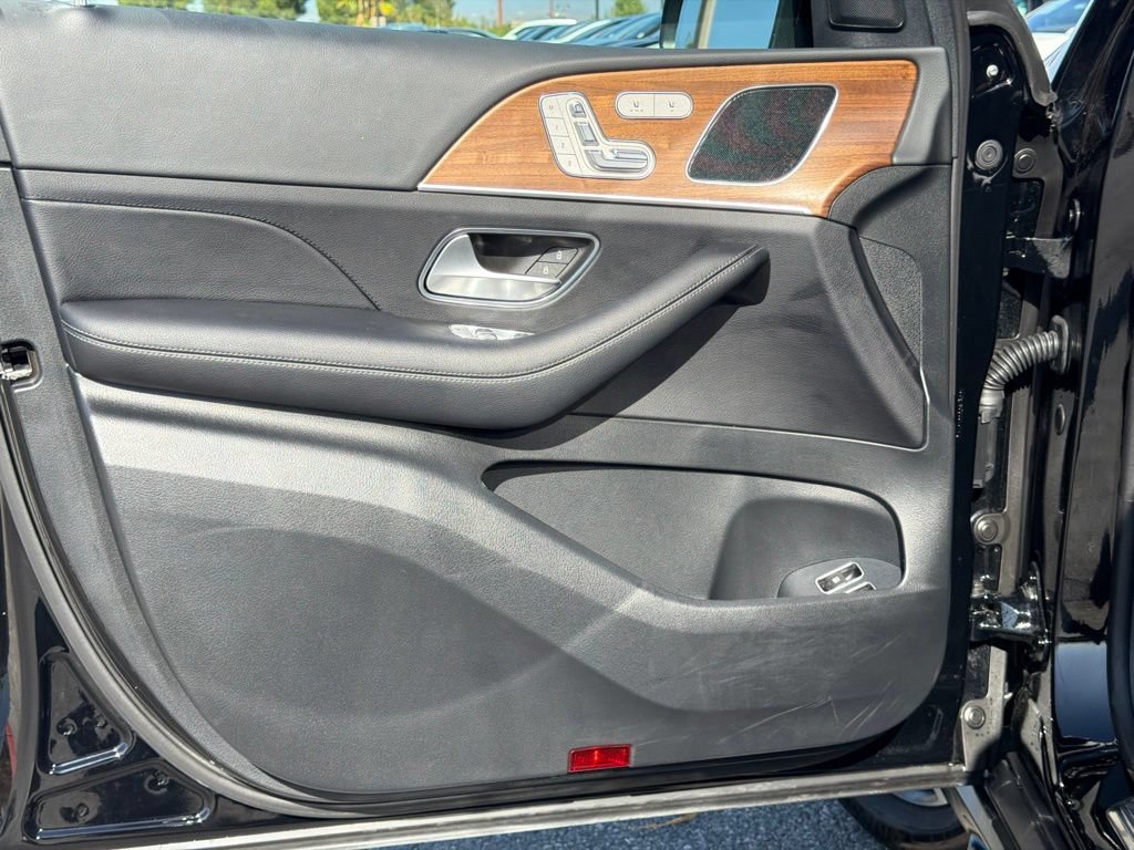 Certified 2025 Mercedes-Benz GLE 450e 4MATIC image 19