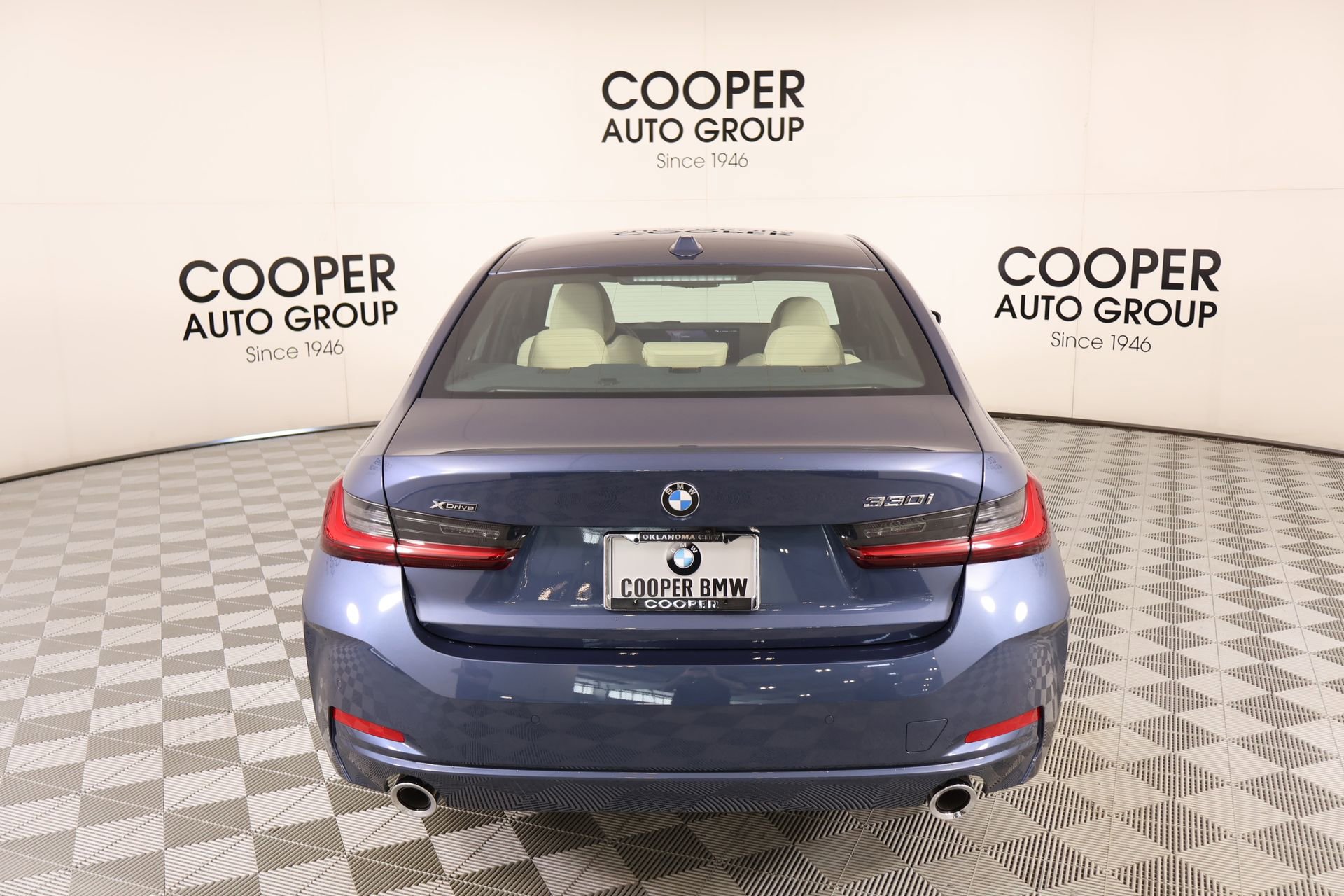 New 2026 BMW 330i xDrive Sedan w/ Premium Package AWD/4WD image 23