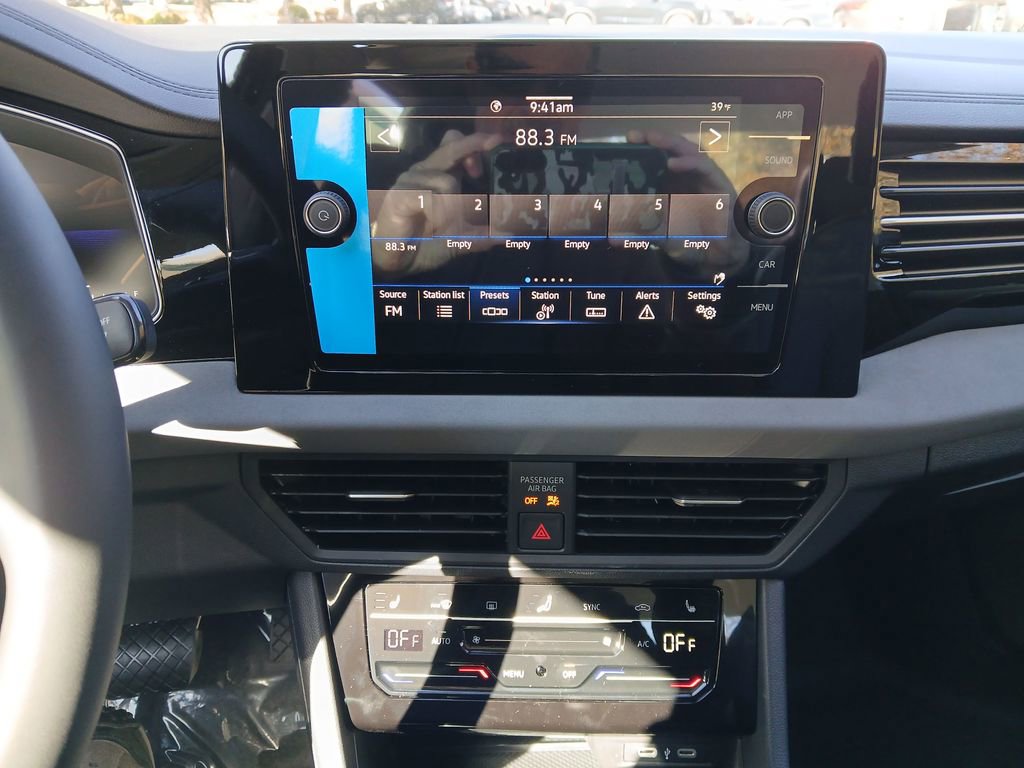 New 2026 Volkswagen Jetta SE FWD image 18
