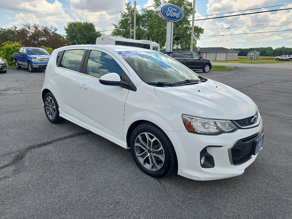 Used 2018 Chevrolet Sonic LT FWD image 4