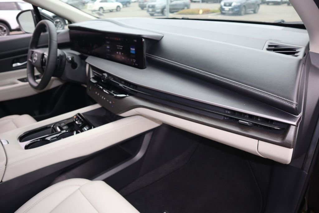 Used 2025 Nissan Murano SV image 25